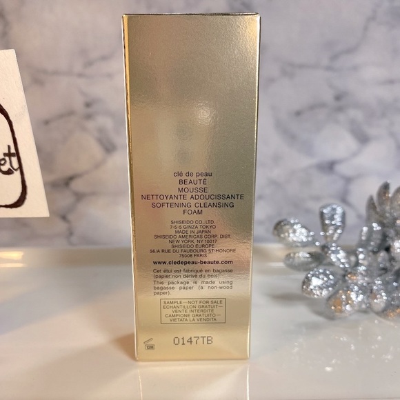 Cle de Peau Softening Cleansing Foam, antioxidant, Hydrate, NEW - Mini 20 ml - Picture 3 of 11